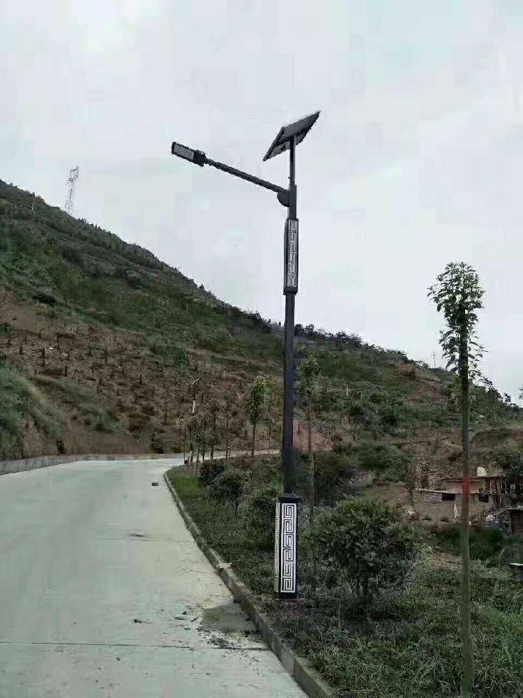 格尔木市仿古太阳能路灯